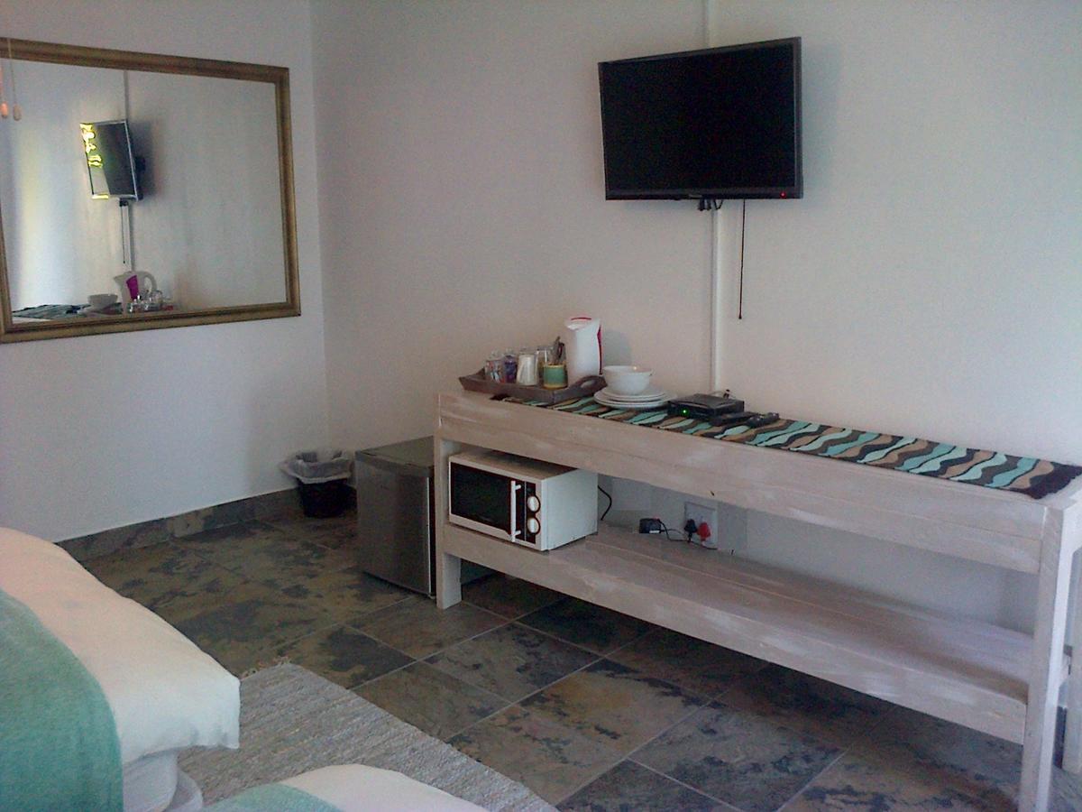 Ukarimu Guest House 克莱克斯多普 外观 照片